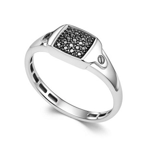 Кольцо из белого золота с бриллиантом