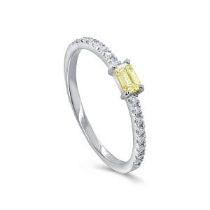 Кольцо из белого золота с бриллиантами, сапфиром