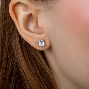 Серьги из белого золота с бриллиантами