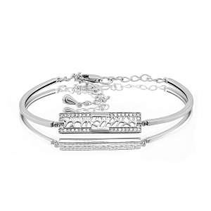 Браслет из белого золота с бриллиантами