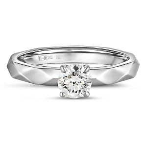 Кольцо из белого золота с бриллиантом