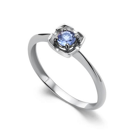 Кольцо из белого золота с танзанитом
