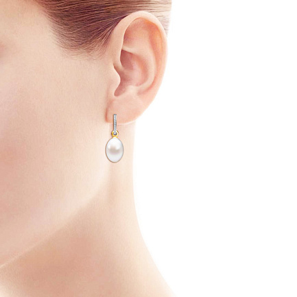 Серьги из желтого золота с бриллиантами, жемчугом