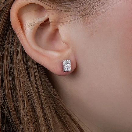 Серьги из белого золота с бриллиантами