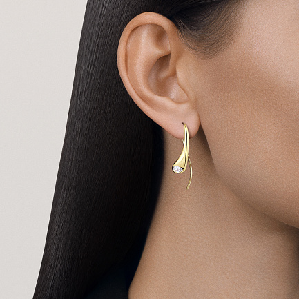 Серьги из желтого золота с бриллиантами