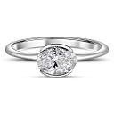 Кольцо из белого золота с бриллиантом