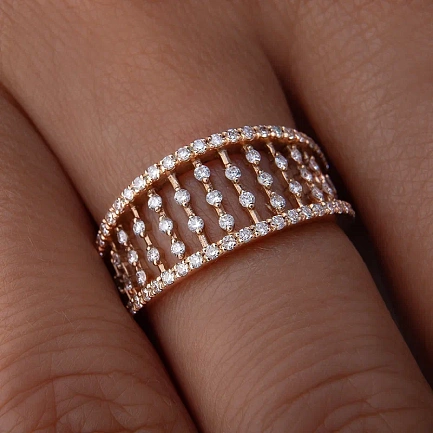 Кольцо из золота с бриллиантами