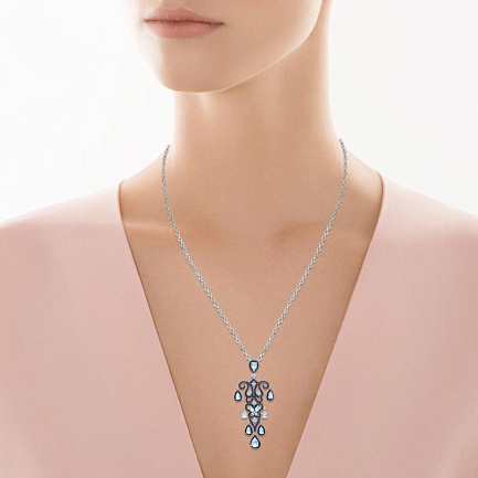 Подвеска из белого золота с сапфирами, топазами