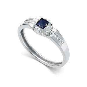 Кольцо из белого золота с бриллиантами, сапфиром