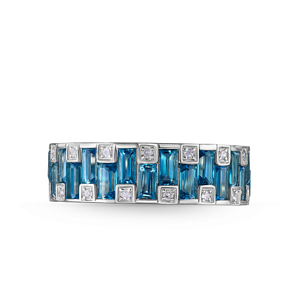 Кольцо из белого золота с бриллиантами