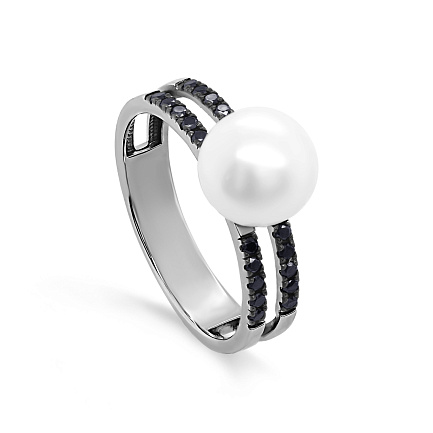 Кольцо из белого золота с жемчугом, сапфирами