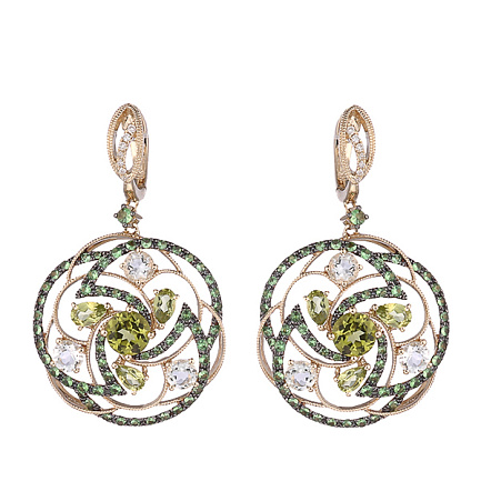 Серьги из желтого золота с бриллиантами, перидотами