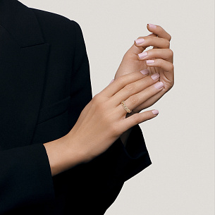 Кольцо обручальное из желтого золота с бриллиантом