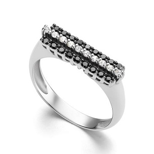 Кольцо из белого золота с бриллиантом