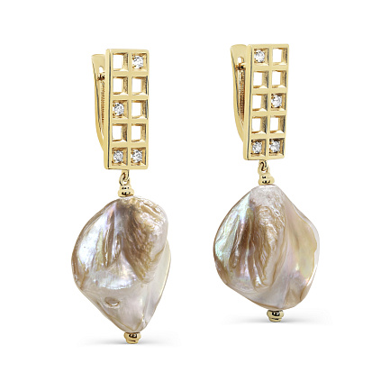 Серьги с английским замком из серебра с перламутром