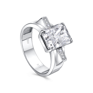 Кольцо из серебра с бриллиантом