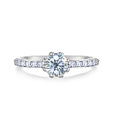 Кольцо из серебра с фианитом