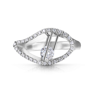 Кольцо из белого золота с бриллиантом