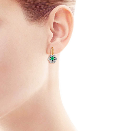 Серьги из красного золота с бриллиантами, изумрудами