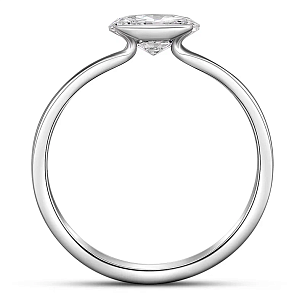 Кольцо из белого золота с бриллиантом