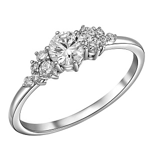 Кольцо из белого золота с бриллиантом