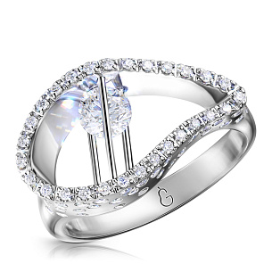 Кольцо из белого золота с бриллиантом