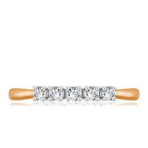 Кольцо из красного золота с бриллиантом