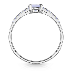 Кольцо из серебра с фианитом