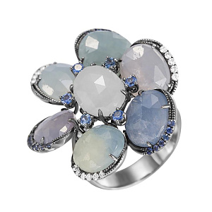 Кольцо из золота с бриллиантами, корундами