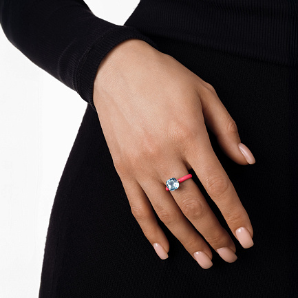 Кольцо из серебра с топазом, эмалью