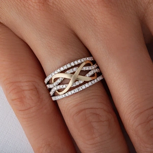 Кольцо из белого золота с бриллиантами