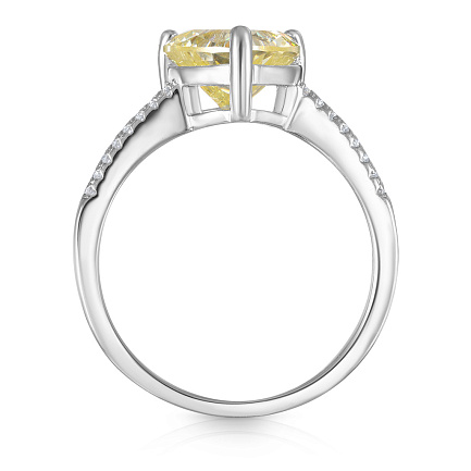 Кольцо из серебра с фианитом