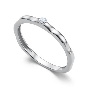 Кольцо из белого золота с бриллиантом