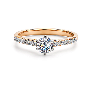 Кольцо из красного золота с бриллиантом