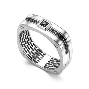 Кольцо из белого золота с бриллиантом