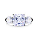 Кольцо из серебра с фианитом