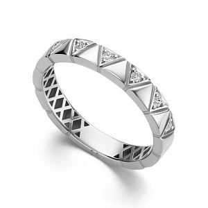 Кольцо из белого золота с бриллиантами