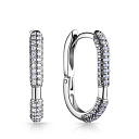 Серьги из серебра с фианитом