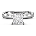 Кольцо из белого золота с бриллиантом