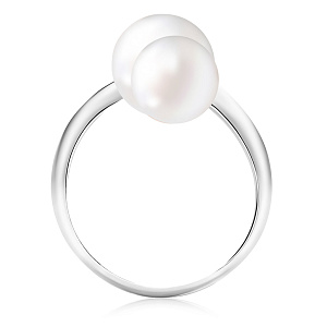Кольцо из белого золота с жемчугом