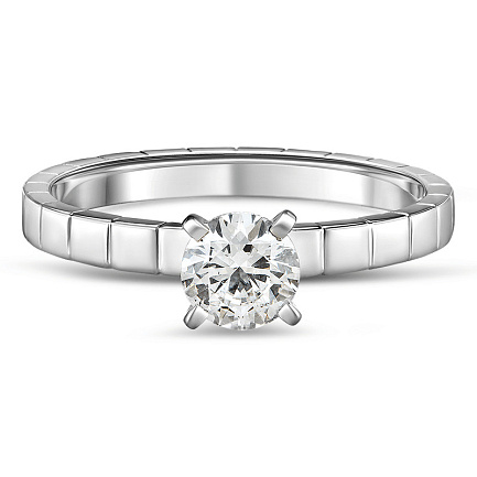 Кольцо из белого золота с бриллиантом