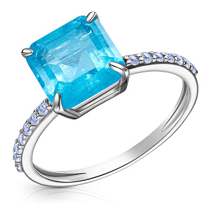 Кольцо из серебра с фианитом