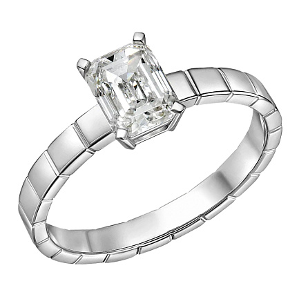 Кольцо из белого золота с бриллиантом