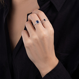 Кольцо из белого золота с сапфиром