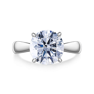 Кольцо из белого золота с бриллиантом