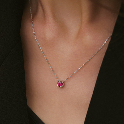 Колье из белого золота с рубином, плетение якорное