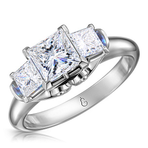 Кольцо из белого золота с бриллиантом