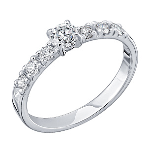 Кольцо из белого золота с бриллиантом