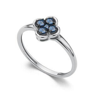 Кольцо из белого золота с сапфирами